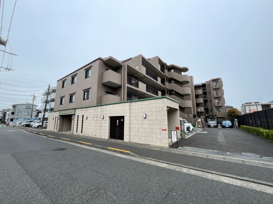 ライオンズプラザ武蔵新城　　1階